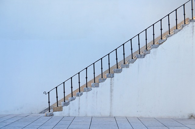stairs-786882_640